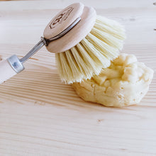 Load image into Gallery viewer, brosse vaisselle bois tête changeable
